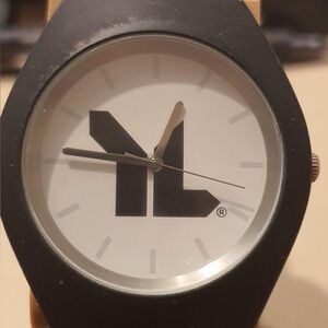 🦋10/$20🦋 Black/White Silicone Women's Watch